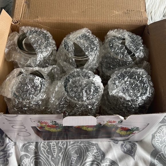 Cactus Glasses in a Wood Carrier - Picture 4 of 5